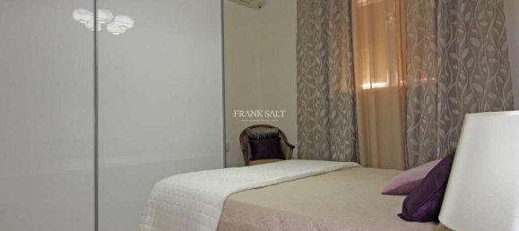 4 bedrooms House in Zebbug, Malta No. 11018 3