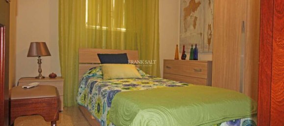 4 bedrooms House in Zebbug, Malta No. 11018 2