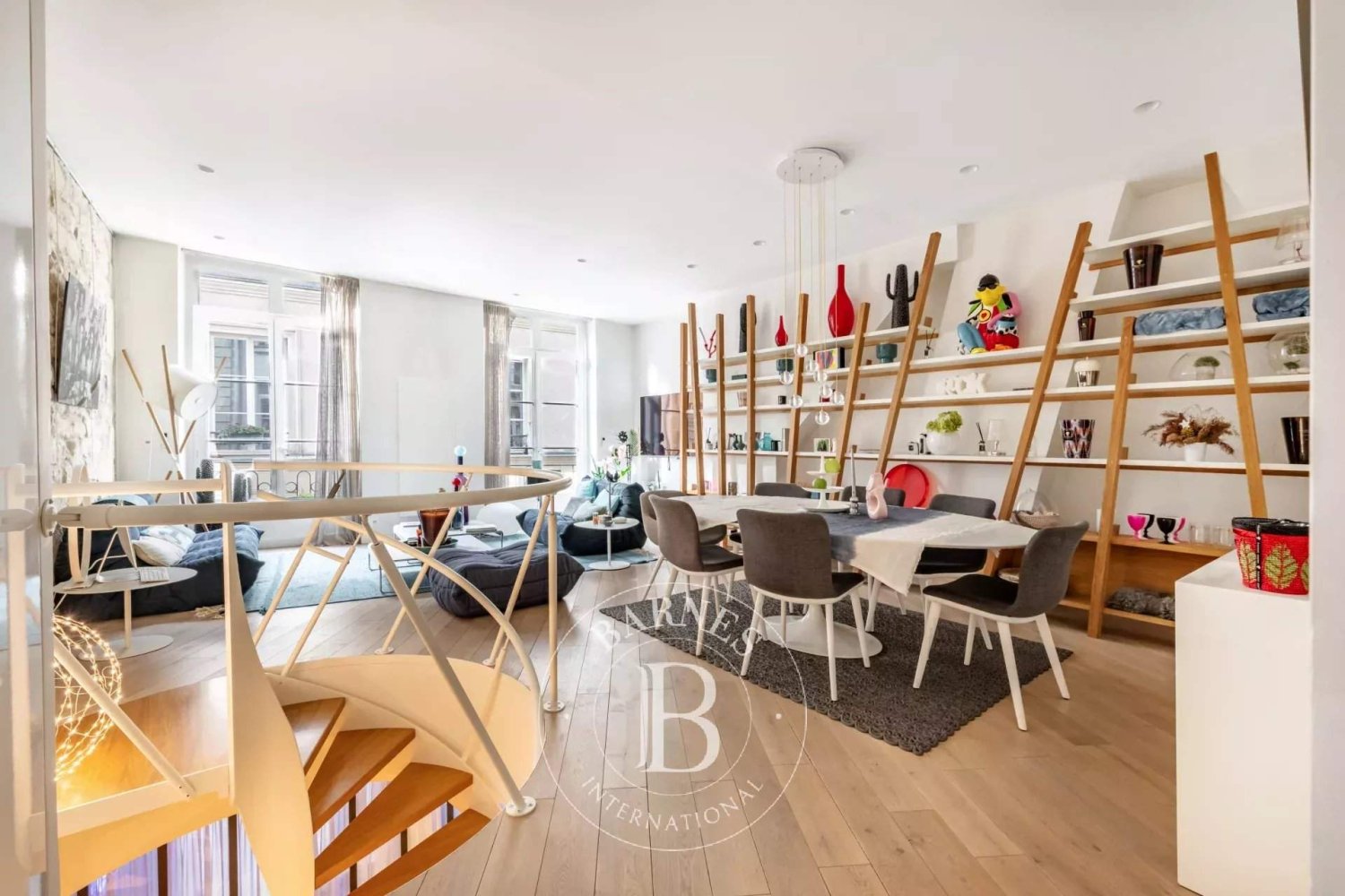 2 Schlafzimmer Doppelhaus in Paris, France, Nr. 134226