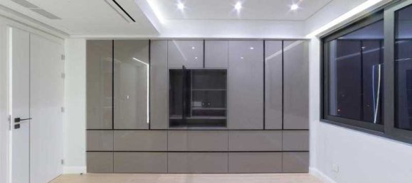 3 bedrooms Apartment in Limassol, Cyprus No. 17986 7