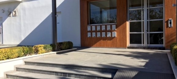 2 bedrooms Apartment in Limassol, Cyprus No. 12520 3