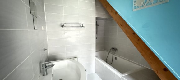 3 chambres Maison à Dun-sur-Auron, France No. 65145 10