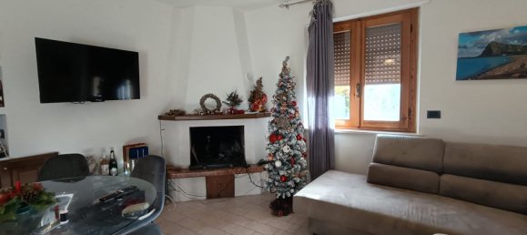 4 rooms Apartment in Spoleto, Italy No. 128816 15