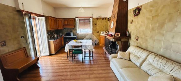 2 bedrooms Apartment in Aprilia, Italy No. 371426 4