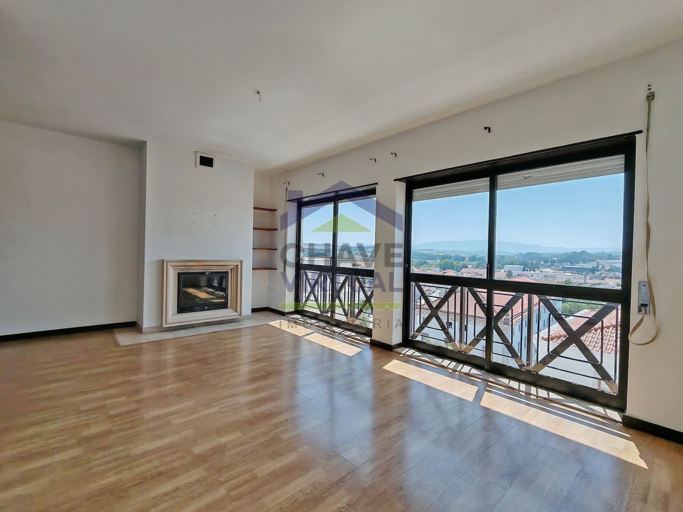 Квартира с 3 спальнями в Бомбаррал, Португалия № 232372