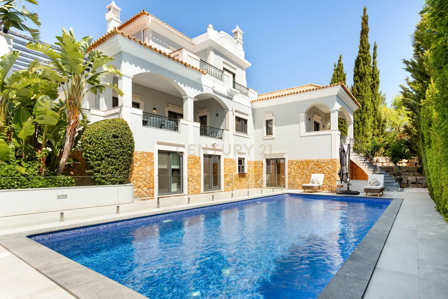 5 bedrooms Villa in Almancil, Portugal No. 290734
