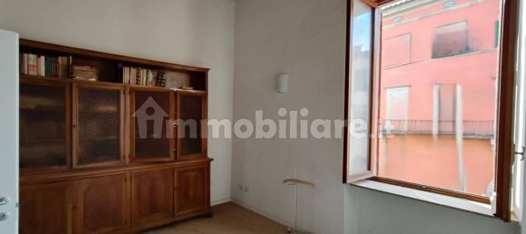 5 rooms Office in Pistoia, Italy No. 74603 5