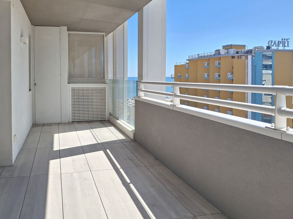 3 bedrooms Apartment in Jesolo, Italy No. 379243