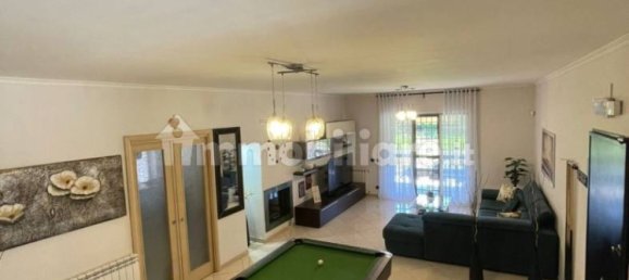 4 bedrooms Villa in Rome, Italy No. 67229 4