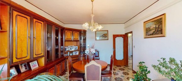 5 Schlafzimmer Wohnung in Osimo, Italy, Nr. 327865 6