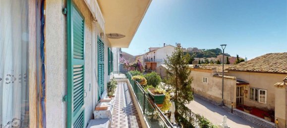 5 Schlafzimmer Wohnung in Osimo, Italy, Nr. 327865 8