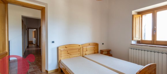 4 غرف نوم منزل في Todi, Italy رقم 378332 40