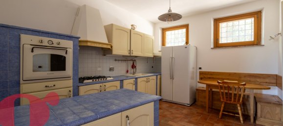 4 غرف نوم منزل في Todi, Italy رقم 378332 24