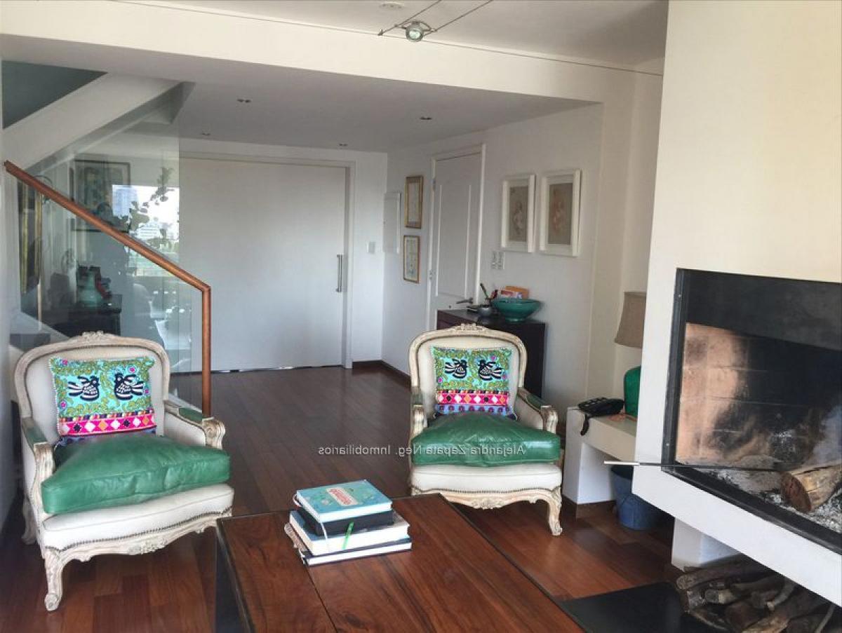 3 bedrooms Apartment in Montevideo, Uruguay No. 2601