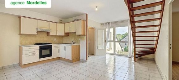 3 chambres Duplex à Mordelles, France No. 312301 2