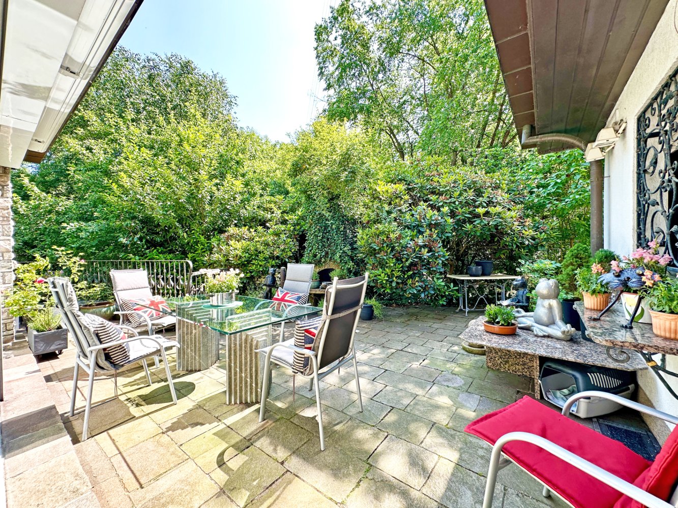 Таунхаус с 11 комнатами в Эннепе-Рур, Германия № 137325