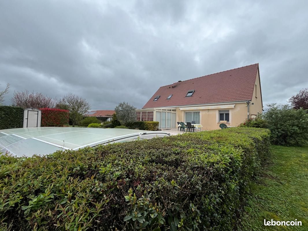 5 bedrooms House in Arcay, France No. 67672