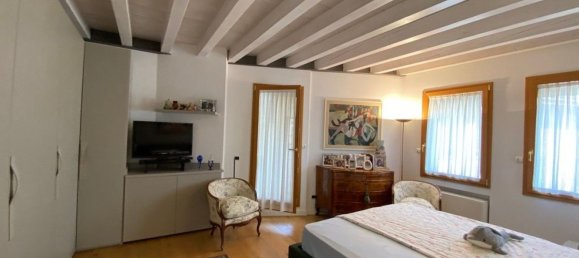 6 rooms Duplex in Padua, Italy No. 276159 32