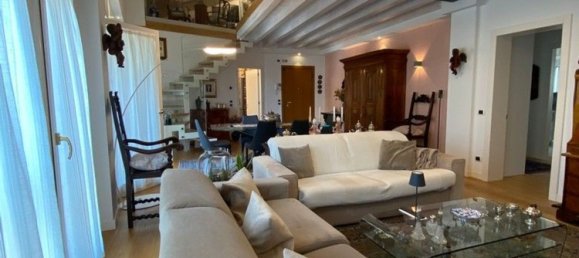 6 rooms Duplex in Padua, Italy No. 276159 19