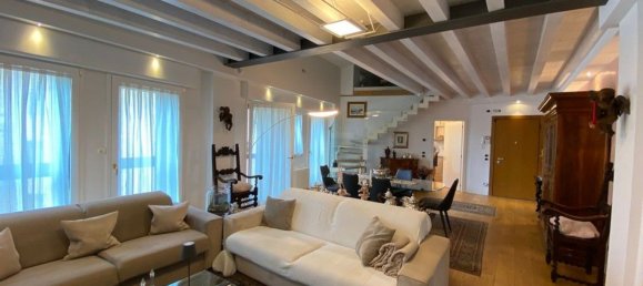 6 rooms Duplex in Padua, Italy No. 276159 13