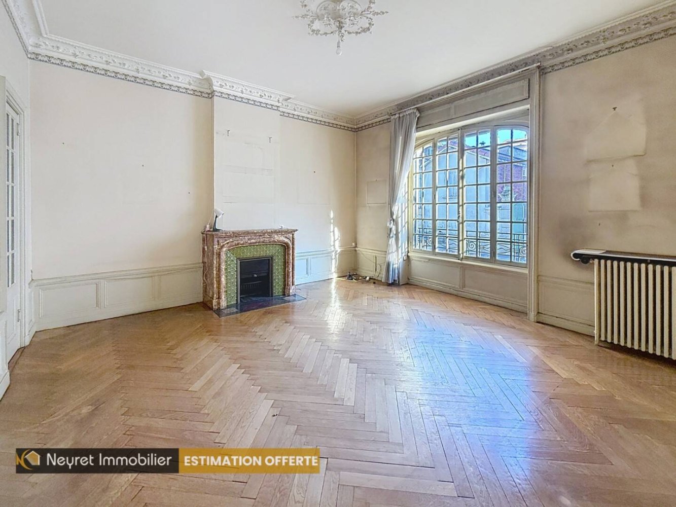 Casa T8 em Saint-Chamond, France N.º 327995