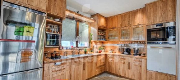 Вилла с 5 спальнями в Пулен, Франция № 262498 4