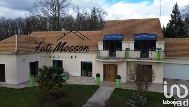 5 Schlafzimmer Haus in Lamorlaye, France, Nr. 81538