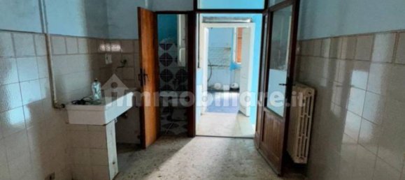 2 Schlafzimmer Haus in Avezzano, Italy, Nr. 346942 5