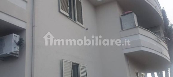 4 rooms Apartment in Cancello ed Arnone, Italy No. 269643 3