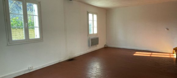 2 chambres Villa à La Ferté-sous-Jouarre, France No. 170634 3