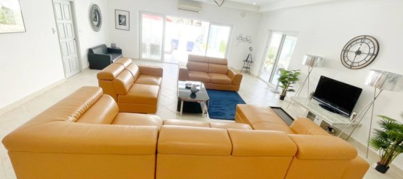 12 bedrooms Villa in Pattaya, Thailand No. 4230 12