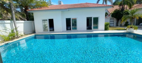 12 bedrooms Villa in Pattaya, Thailand No. 4230 16