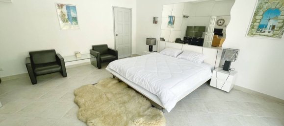 12 bedrooms Villa in Pattaya, Thailand No. 4230 21