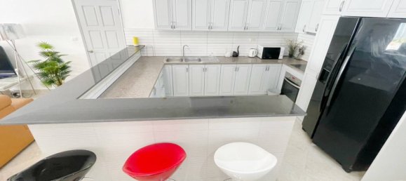 12 bedrooms Villa in Pattaya, Thailand No. 4230 18