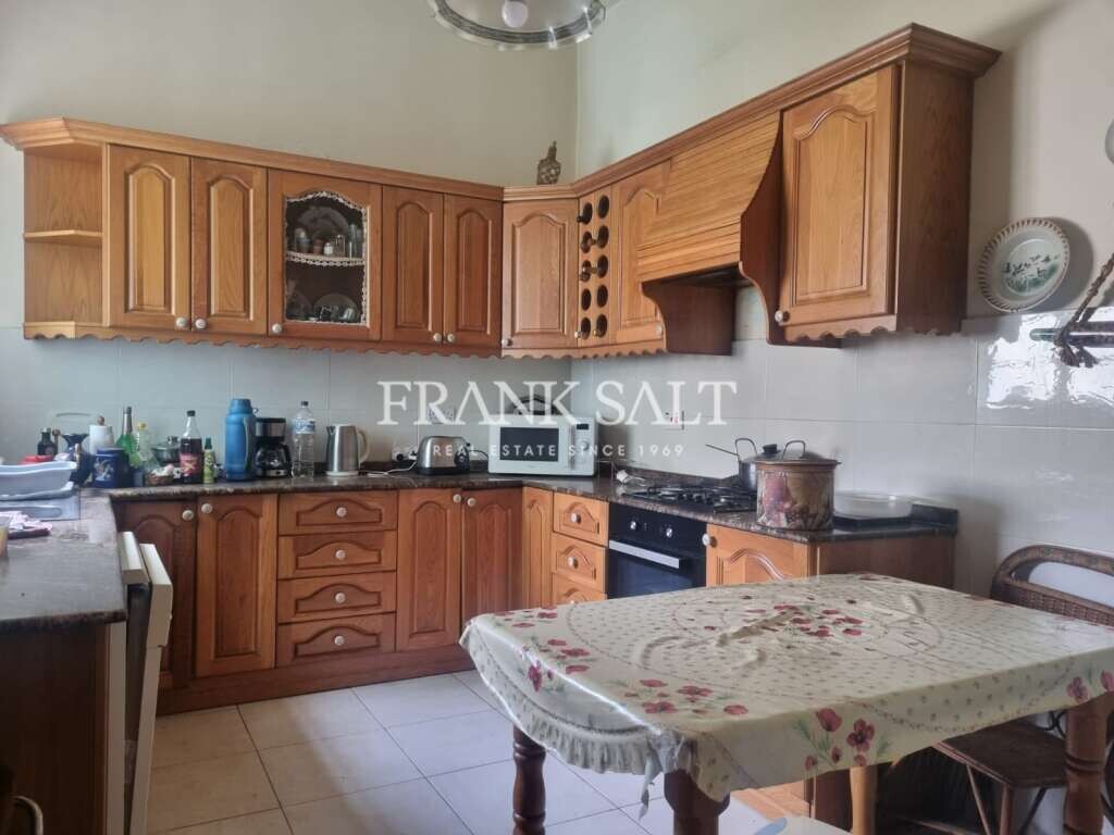 Apartamento de 3 dormitorios en Msida, Malta No. 2856
