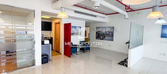 126m² Office in Jumeirah Lake Towers, UAE No. 109135 4