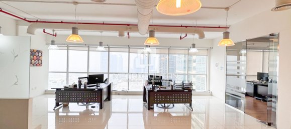 126m² Office in Jumeirah Lake Towers, UAE No. 109135 6