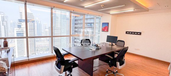 126m² Office in Jumeirah Lake Towers, UAE No. 109135 9