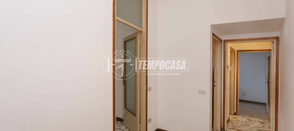 1 bedroom Apartment in Bergamo, Italy No. 280218 15