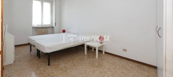 1 bedroom Apartment in Bergamo, Italy No. 280218 4