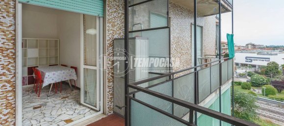 1 bedroom Apartment in Bergamo, Italy No. 280218 2