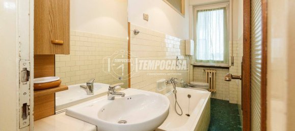 1 bedroom Apartment in Bergamo, Italy No. 280218 5