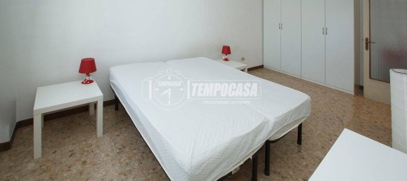 1 bedroom Apartment in Bergamo, Italy No. 280218 8