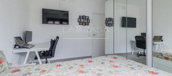 4 bedrooms Apartment in Madrid, Spain No. 172620 8