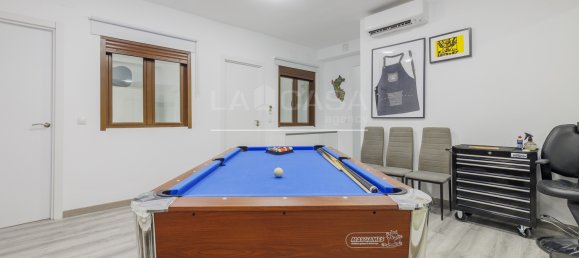4 bedrooms Apartment in Madrid, Spain No. 172620 26
