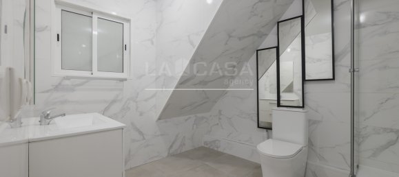 4 bedrooms Apartment in Madrid, Spain No. 172620 19