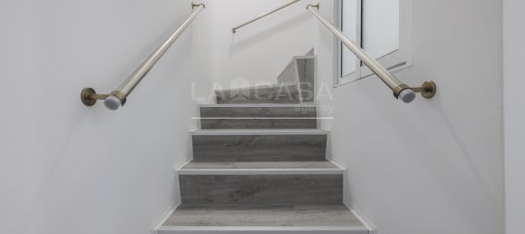 4 bedrooms Apartment in Madrid, Spain No. 172620 12