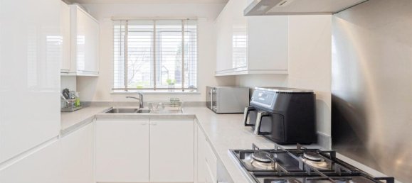 2 bedrooms Commercial property in Watford, United Kingdom No. 6076 4