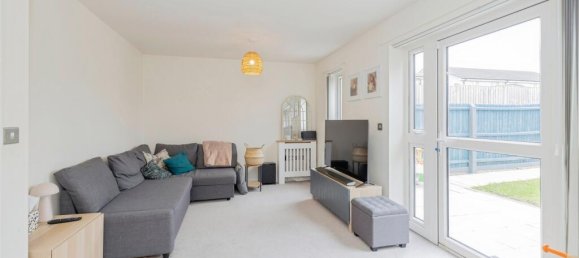 2 bedrooms Commercial property in Watford, United Kingdom No. 6076 2