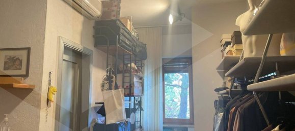 Коммерческая недвижимость с 2 комнатами в Бари, Италия № 29298 3